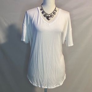 Tops/T-Shirts/Tanks👚 - 2 for $15 or 3 for $20 (Mix & Match)